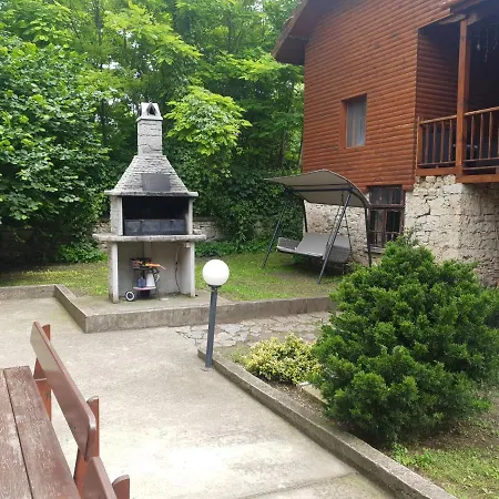 Maarata Guest house *